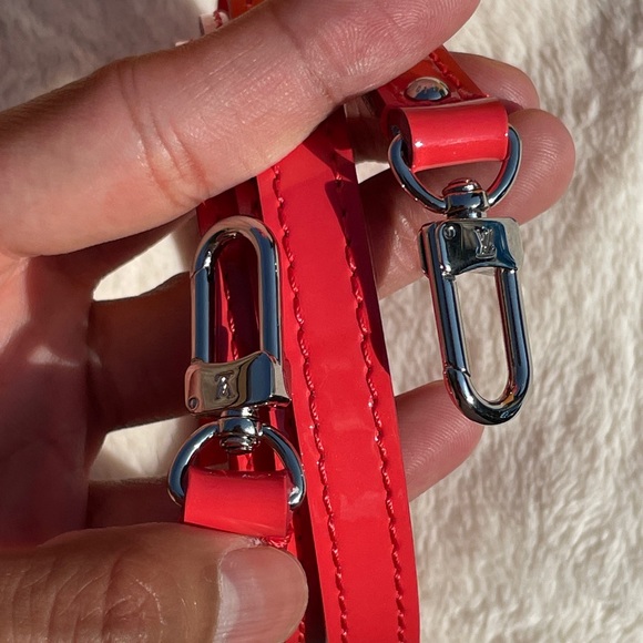 COPY - LV alma BB red vernis rayunes - Picture 10 of 16